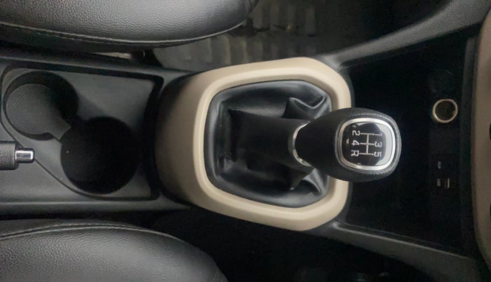 2018 Hyundai Grand i10 SPORTZ 1.2 KAPPA VTVT, Petrol, Manual, 40,566 km, Gear Lever