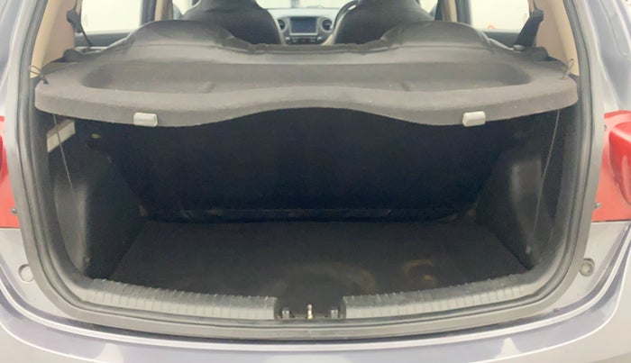 2018 Hyundai Grand i10 SPORTZ 1.2 KAPPA VTVT, Petrol, Manual, 40,566 km, Boot Inside