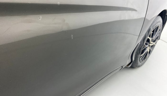 2015 Honda City 1.5L I-DTEC V, Diesel, Manual, 1,05,852 km, Driver-side door - Slightly dented