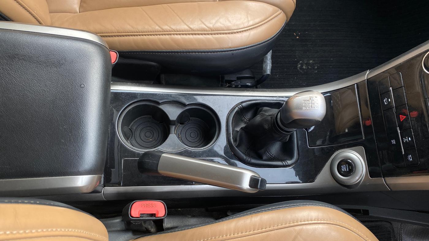 2019 Mahindra XUV500 W11, Diesel, Manual, 1,39,810 km, Gear Lever