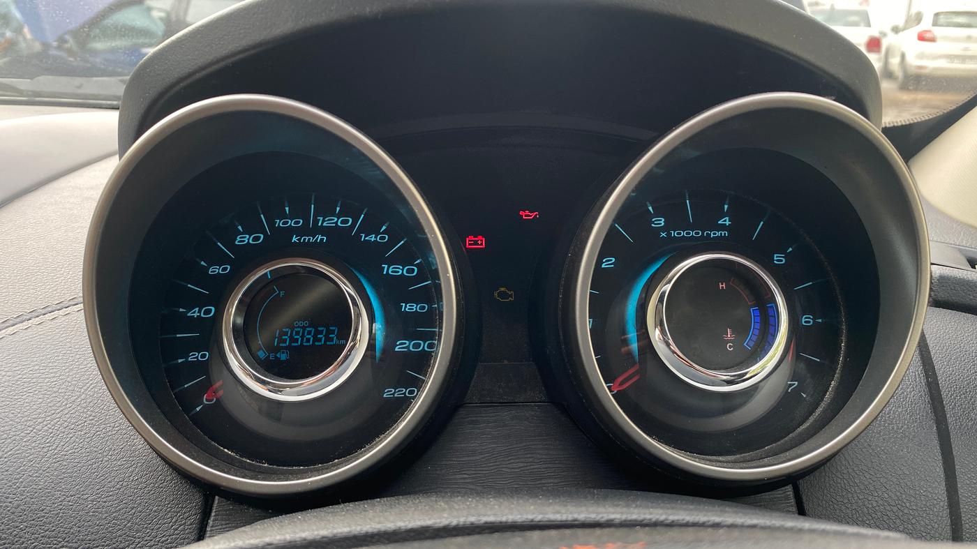2019 Mahindra XUV500 W11, Diesel, Manual, 1,39,810 km, Odometer Image