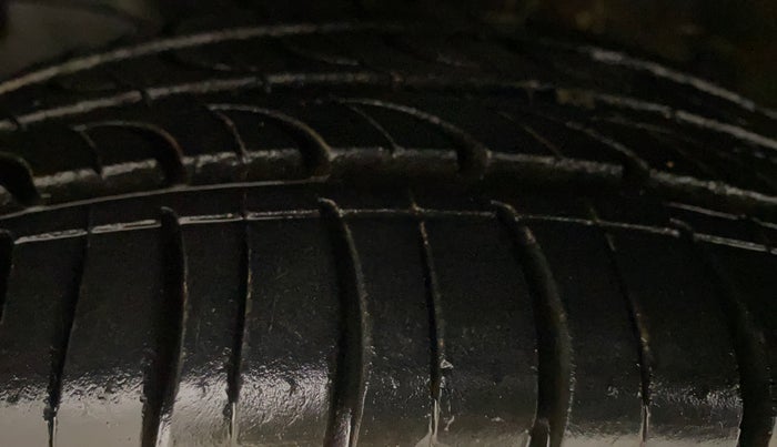 2015 Honda Jazz 1.2L I-VTEC S AT, Petrol, Automatic, 73,354 km, Left Front Tyre Tread