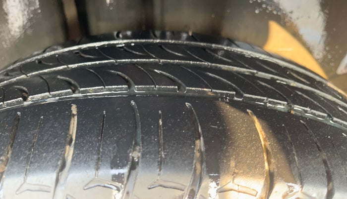 2019 Skoda Rapid AMBITION 1.5 TDI, Diesel, Manual, 1,46,118 km, Right Rear Tyre Tread