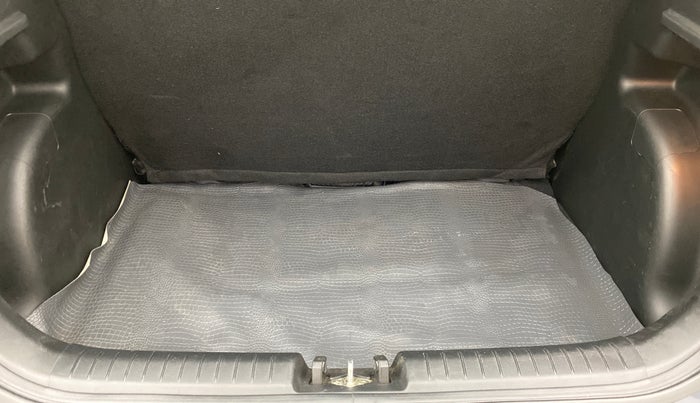 2020 Hyundai VENUE S MT 1.2 KAPPA, Petrol, Manual, 23,330 km, Boot Inside