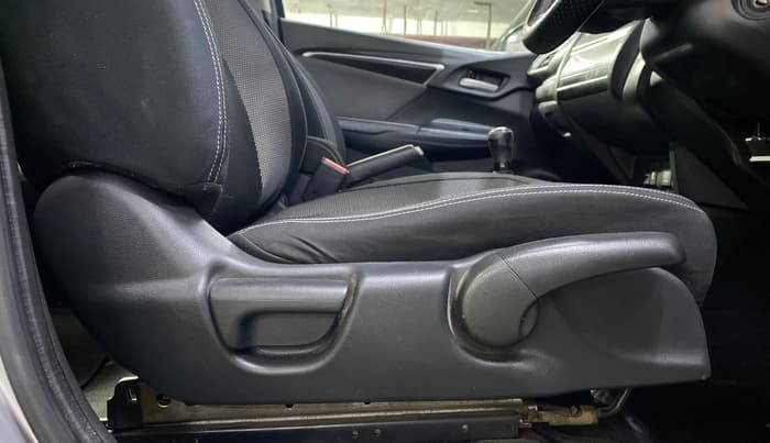 2018 Honda WR-V 1.2L I-VTEC VX MT, Petrol, Manual, 48,816 km, Driver Side Adjustment Panel