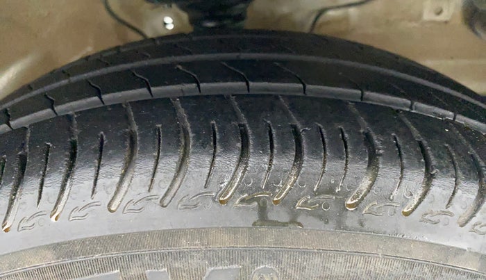 2020 Maruti S PRESSO VXI (O) CNG, CNG, Manual, 41,320 km, Right Front Tyre Tread