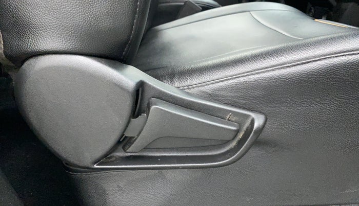 2020 Maruti S PRESSO VXI (O) CNG, CNG, Manual, 41,320 km, Driver Side Adjustment Panel