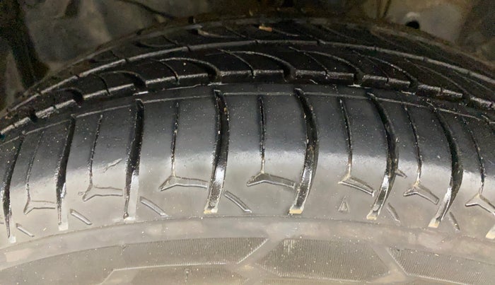 2019 Honda Jazz 1.2L I-VTEC V, Petrol, Manual, 45,902 km, Left Front Tyre Tread