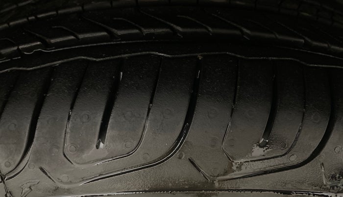 2018 Ford Ecosport TREND + 1.5L PETROL AT, Petrol, Automatic, 45,495 km, Right Front Tyre Tread