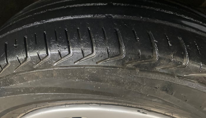 2021 Maruti New Wagon-R LXI CNG (O) 1.0, CNG, Manual, 78,171 km, Right Front Tyre Tread