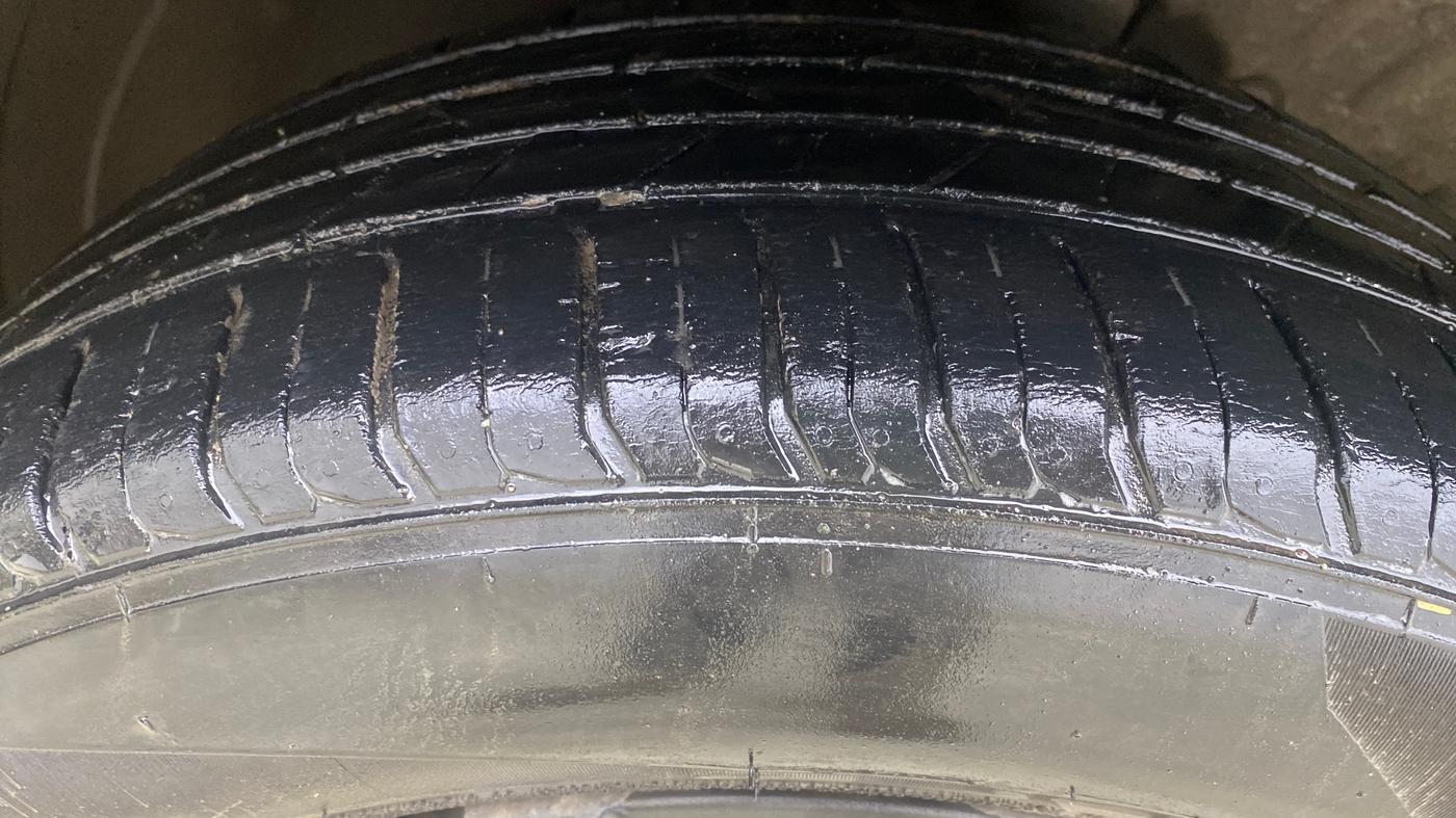 2020 Hyundai VENUE SX 1.0 TURBO IMT, Petrol, Manual, 37,130 km, Left Front Tyre Tread