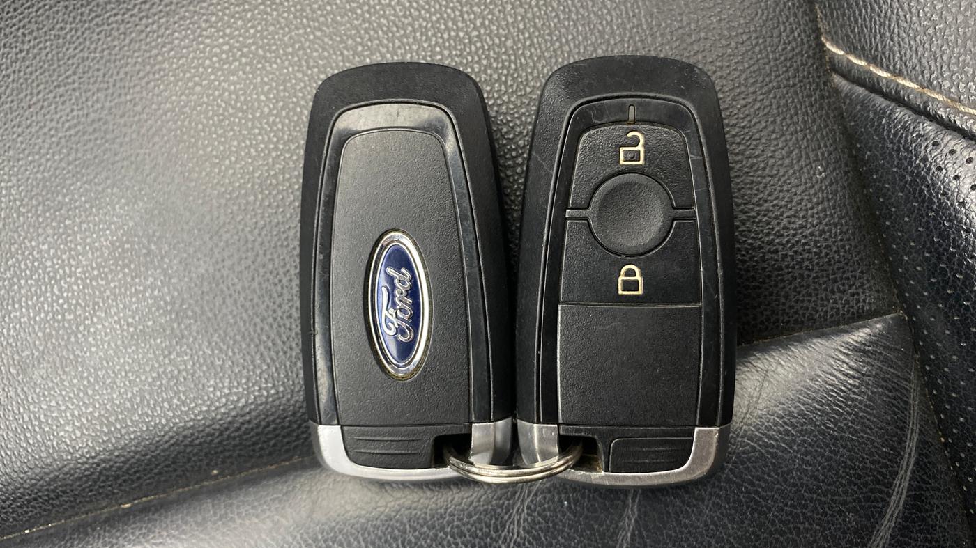 2017 Ford Ecosport TITANIUM + 1.5L PETROL AT, Petrol, Automatic, 1,02,400 km, Key Close Up