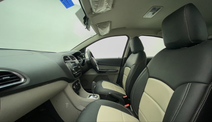 2018 Tata Tiago XZA PETROL, Petrol, Automatic, 64,225 km, Right Side Front Door Cabin
