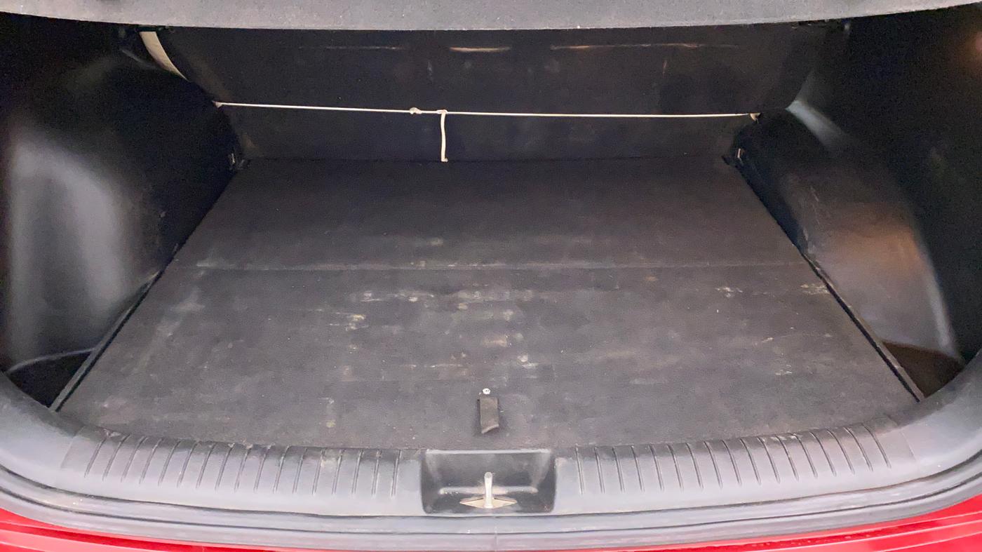 2015 Hyundai Creta 1.6 SX PLUS DIESEL, Diesel, Manual, 81,509 km, Boot Inside