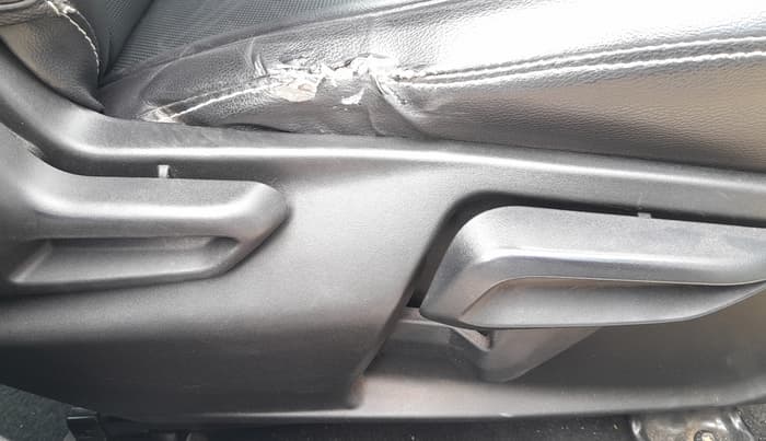 2021 Tata NEXON XZ PLUS (O) DIESEL, Diesel, Manual, 1,32,141 km, Driver Side Adjustment Panel