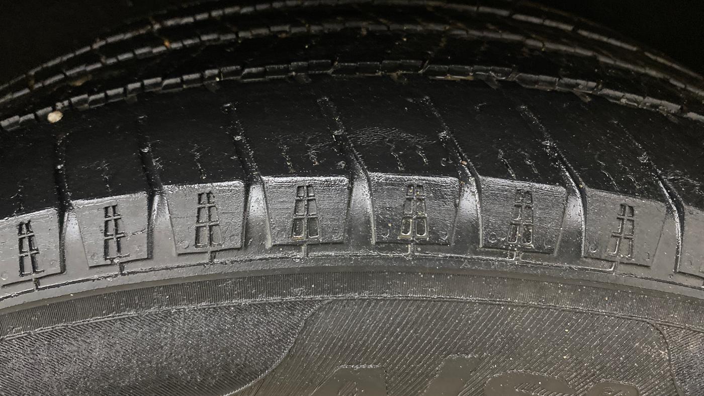 2023 Mahindra SCORPIO-N Z8 DIESEL AT 2WD 7 STR, Diesel, Automatic, 52,840 km, Left Rear Tyre Tread