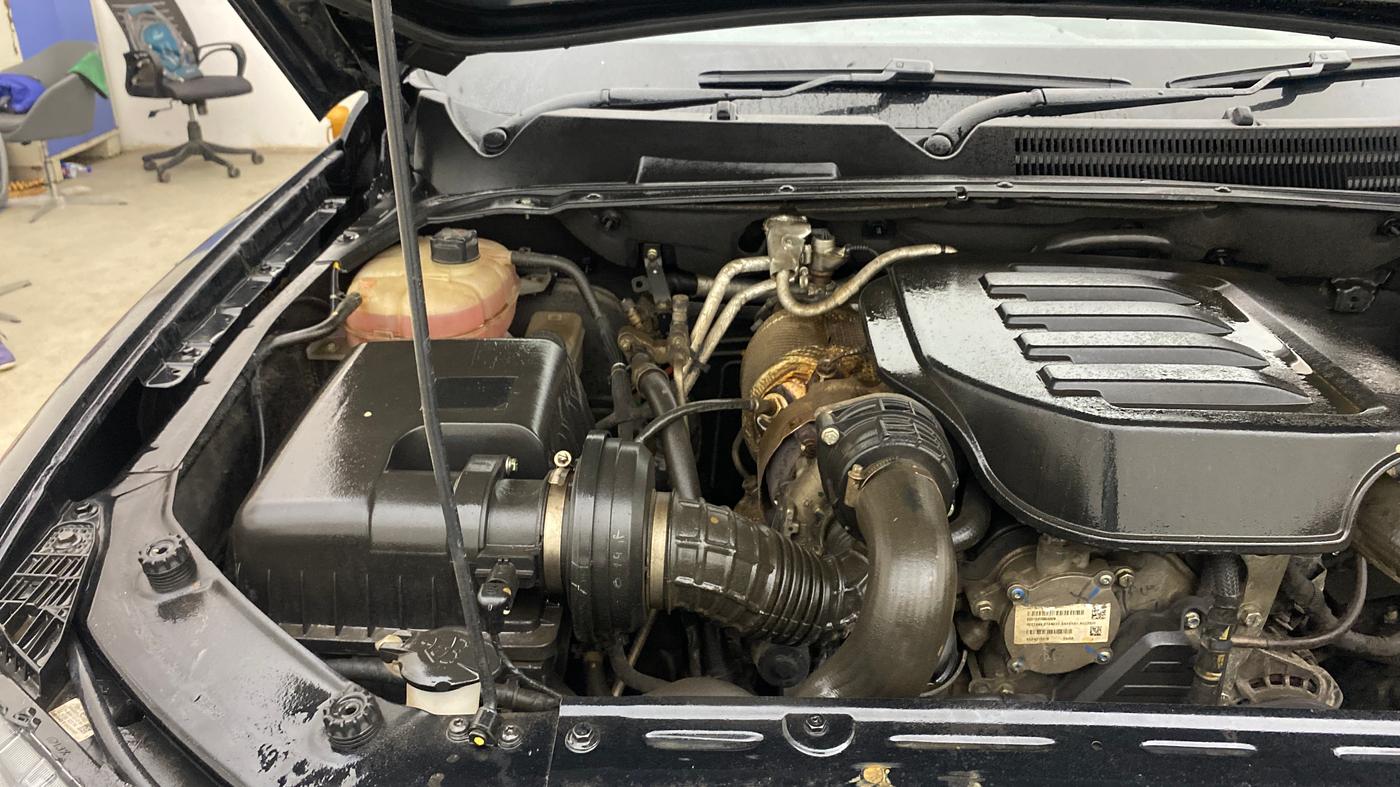 2023 Mahindra SCORPIO-N Z8 DIESEL AT 2WD 7 STR, Diesel, Automatic, 52,840 km, Engine View - Right