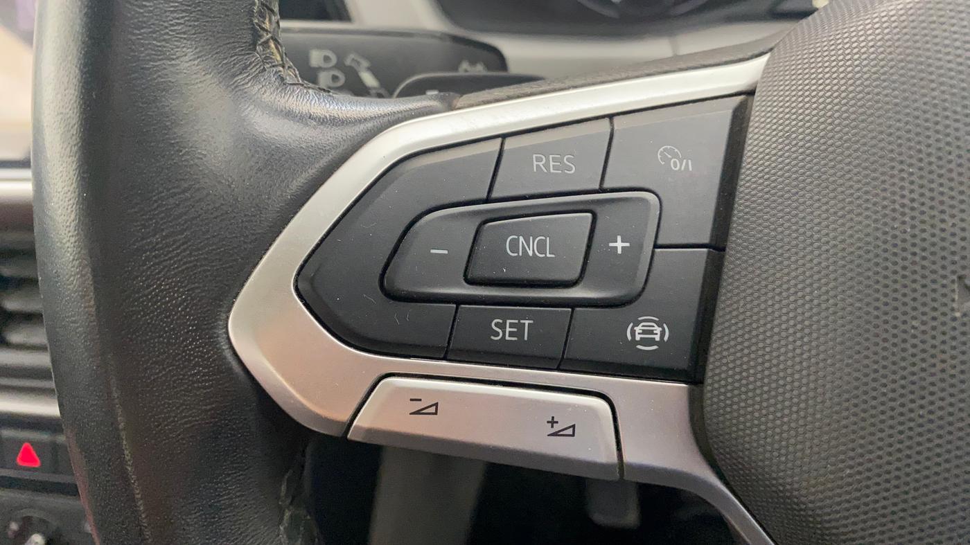 2022 Volkswagen TAIGUN HIGHLINE 1.0 TSI AT, Petrol, Automatic, 28,274 km, Adaptive Cruise Control