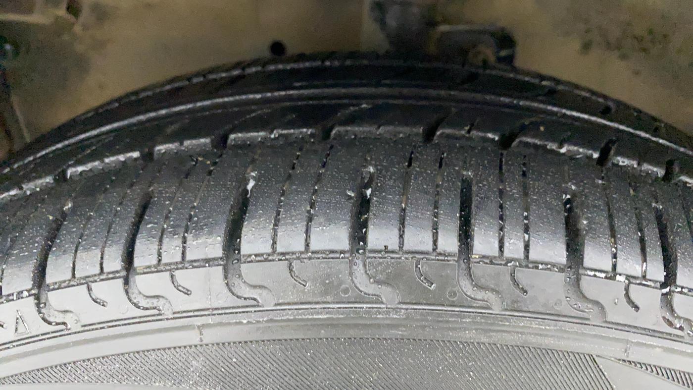 2018 Maruti Celerio VXI CNG D, CNG, Manual, 67,456 km, Left Front Tyre Tread