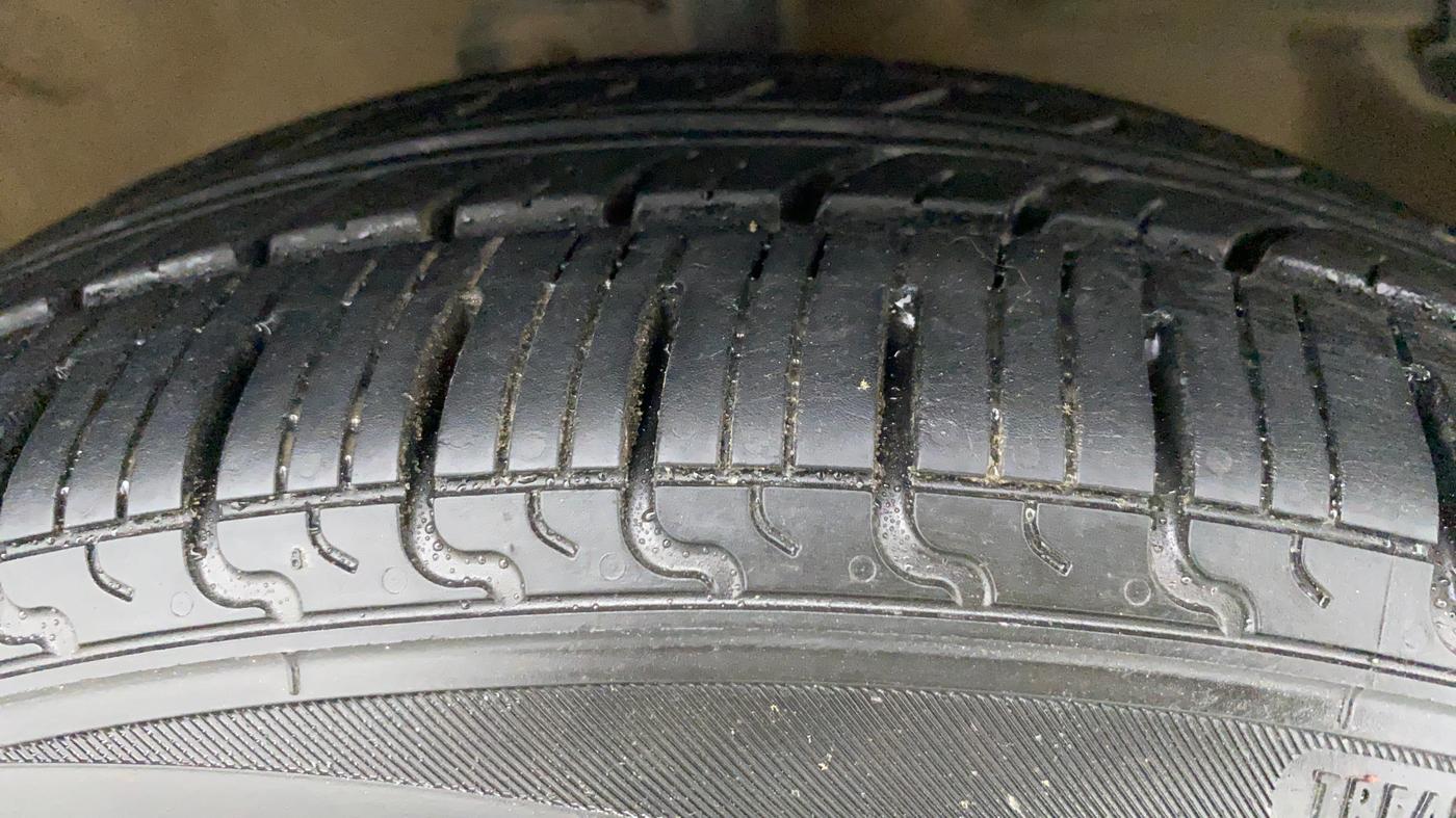 2018 Maruti Celerio VXI CNG D, CNG, Manual, 67,456 km, Right Front Tyre Tread