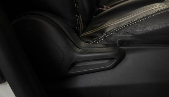 2022 Tata Tiago XT CNG, CNG, Manual, 56,191 km, Driver Side Adjustment Panel