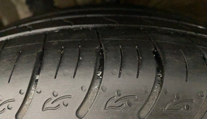 2015 Hyundai Creta S 1.6 PETROL, Petrol, Manual, 76,257 km, Left Front Tyre Tread
