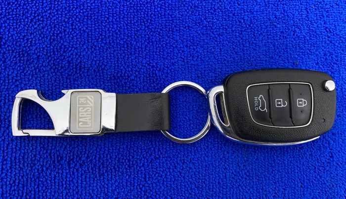 2015 Hyundai Creta S 1.6 PETROL, Petrol, Manual, 76,257 km, Key Close Up