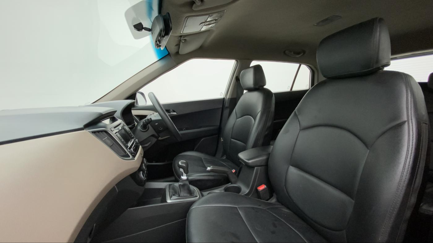 2015 Hyundai Creta S 1.6 PETROL, Petrol, Manual, 76,257 km, Right Side Front Door Cabin