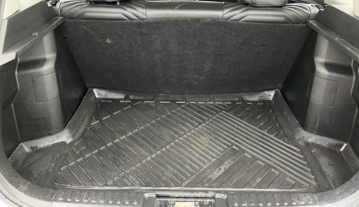 2020 Maruti Vitara Brezza VXI, Petrol, Manual, 55,495 km, Boot Inside