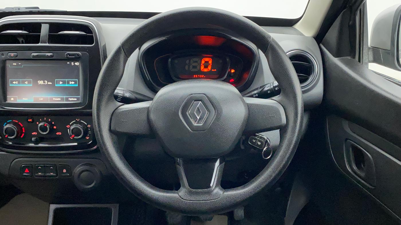 2017 Renault Kwid RXT 1.0, Petrol, Manual, 35,732 km, Steering Wheel Close Up
