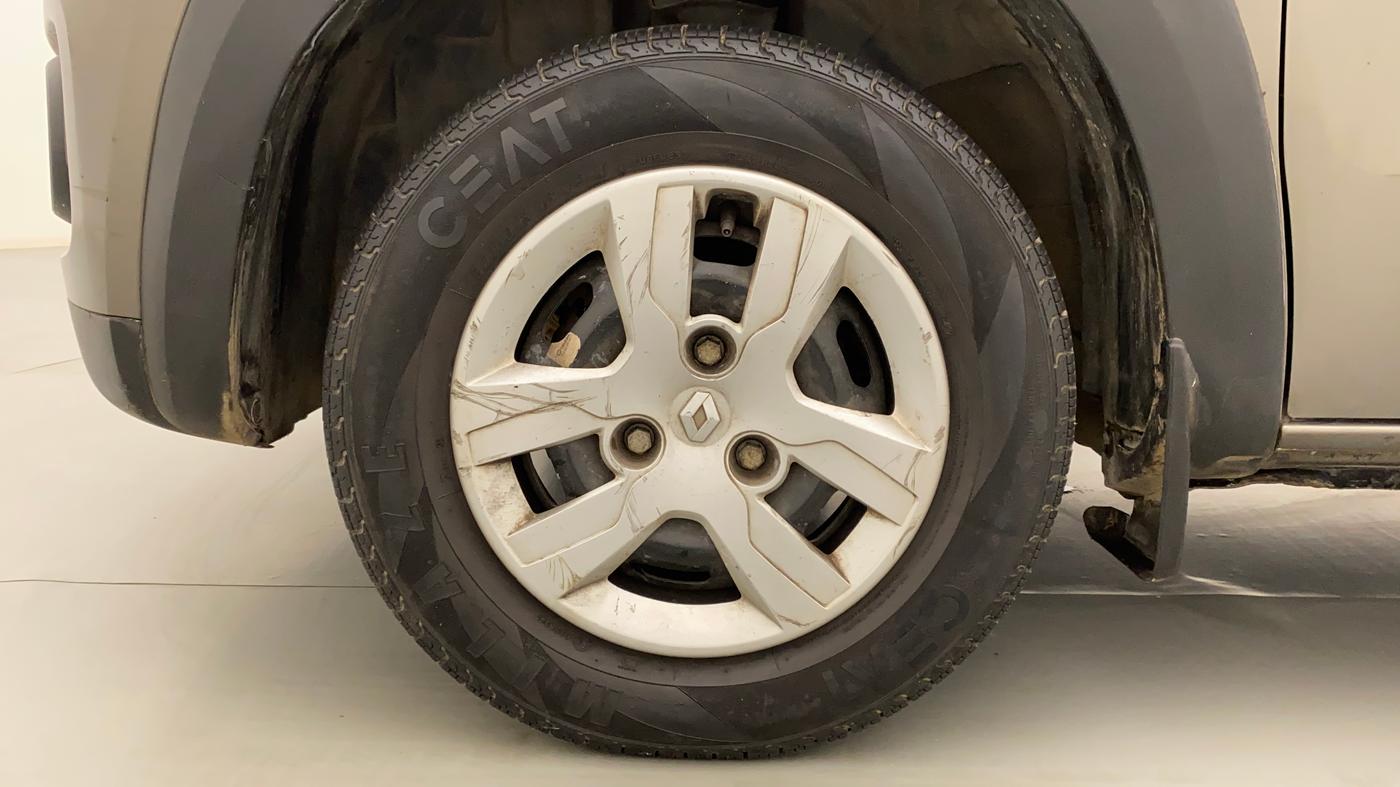 2017 Renault Kwid RXT 1.0, Petrol, Manual, 35,732 km, Left Front Wheel