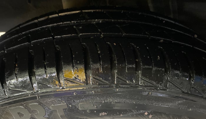 2022 Renault Kwid RXT 1.0, Petrol, Manual, 28,973 km, Right Rear Tyre Tread