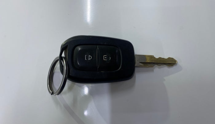 2022 Renault Kwid RXT 1.0, Petrol, Manual, 28,973 km, Key Close Up