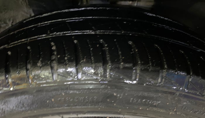 2022 Renault Kwid RXT 1.0, Petrol, Manual, 28,973 km, Right Front Tyre Tread