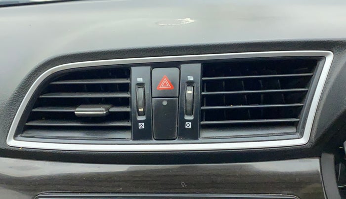 2018 Maruti Ciaz DELTA 1.4 MT PETROL, Petrol, Manual, 83,553 km, AC Unit - Front vent has minor damage