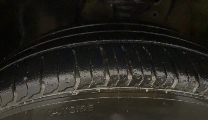 2018 Maruti IGNIS SIGMA 1.2, Petrol, Manual, 40,360 km, Left Front Tyre Tread