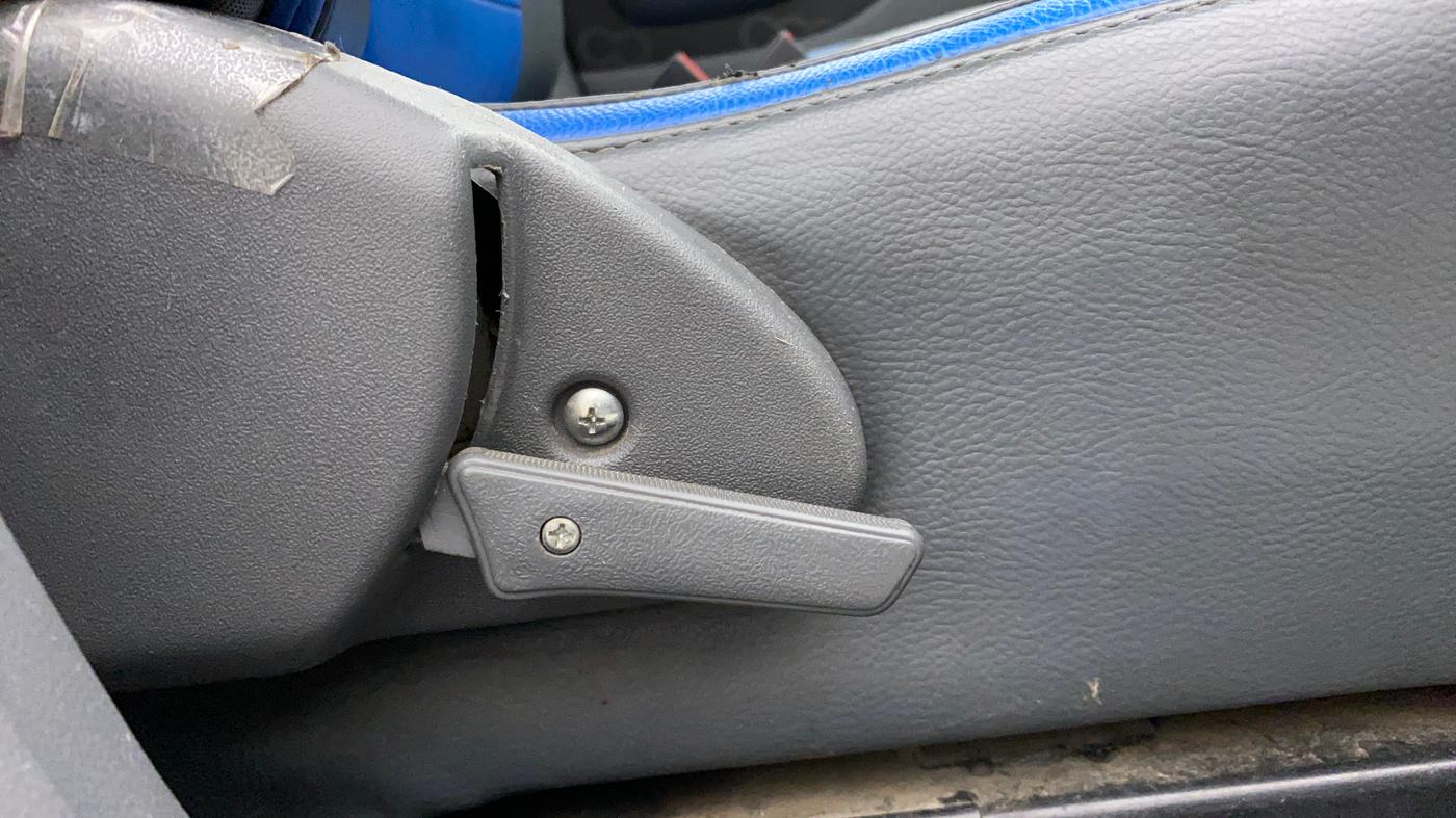 2016 Maruti Alto 800 LXI, Petrol, Manual, 25,716 km, Driver Side Adjustment Panel