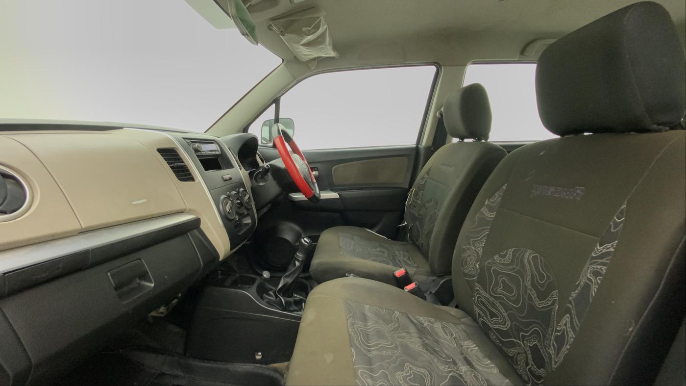 2014 Maruti Wagon R 1.0 LXI, Petrol, Manual, 42,023 km, Right Side Front Door Cabin