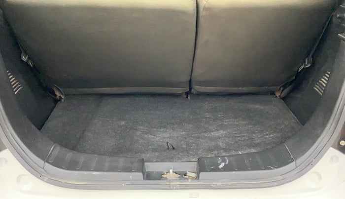 2014 Maruti Wagon R 1.0 LXI, Petrol, Manual, 42,023 km, Boot Inside