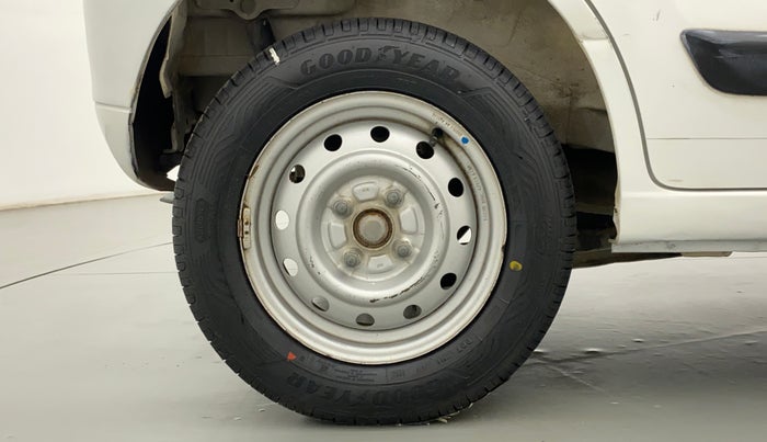 2014 Maruti Wagon R 1.0 LXI, Petrol, Manual, 42,023 km, Right Rear Wheel