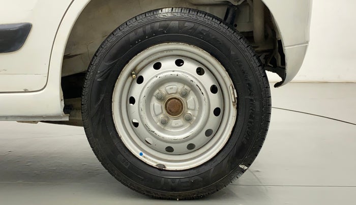 2014 Maruti Wagon R 1.0 LXI, Petrol, Manual, 42,023 km, Left Rear Wheel