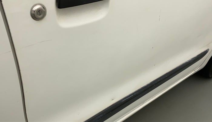 2014 Maruti Wagon R 1.0 LXI, Petrol, Manual, 42,023 km, Driver-side door - Slightly dented
