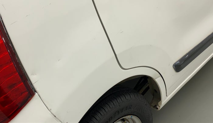 2014 Maruti Wagon R 1.0 LXI, Petrol, Manual, 42,023 km, Right quarter panel - Slightly dented