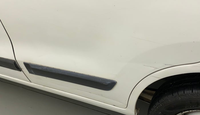 2014 Maruti Wagon R 1.0 LXI, Petrol, Manual, 42,023 km, Rear left door - Slightly dented