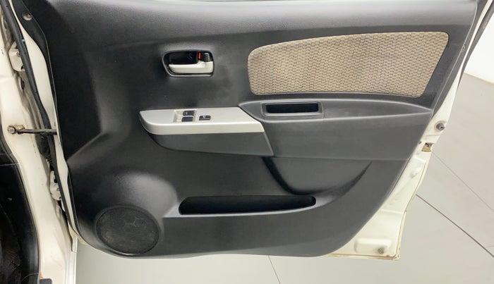 2014 Maruti Wagon R 1.0 LXI, Petrol, Manual, 42,023 km, Driver Side Door Panels Control