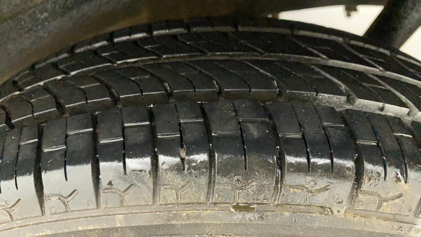 2018 Maruti Wagon R 1.0 LXI CNG, CNG, Manual, 78,510 km, Left Rear Tyre Tread