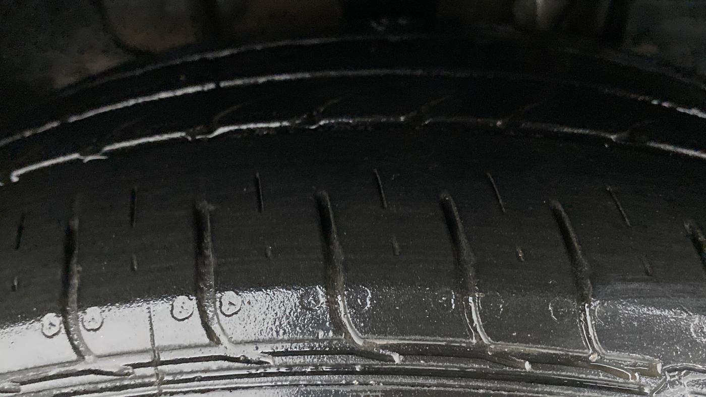 2022 Tata TIAGO NRG PETROL AT, Petrol, Automatic, 9,745 km, Right Front Tyre Tread