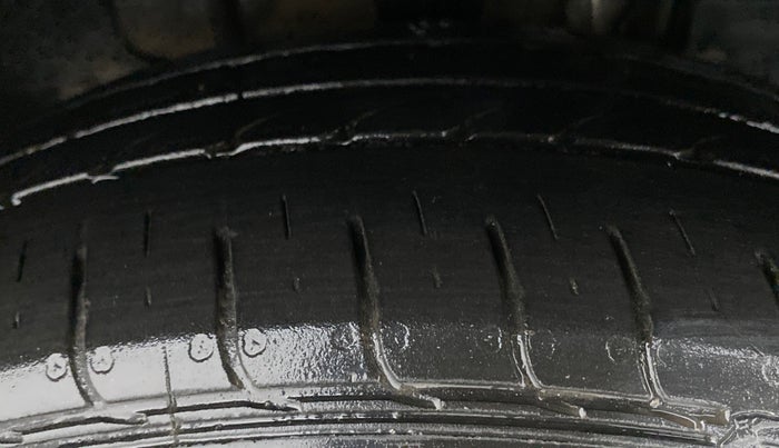 2022 Tata TIAGO NRG PETROL AT, Petrol, Automatic, 9,745 km, Right Front Tyre Tread