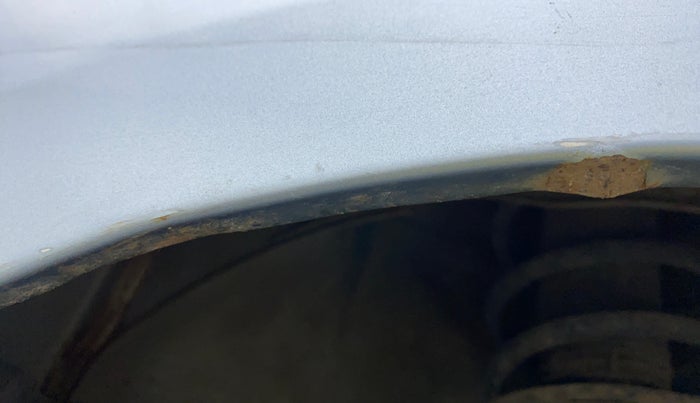 2012 Maruti Ertiga VXI, Petrol, Manual, 69,539 km, Right fender - Lining loose