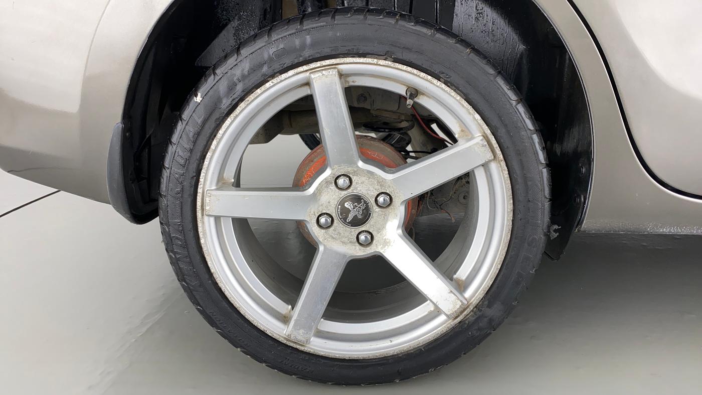 2017 Maruti Dzire ZDI Plus AMT, Diesel, Automatic, 25,315 km, Left Rear Wheel